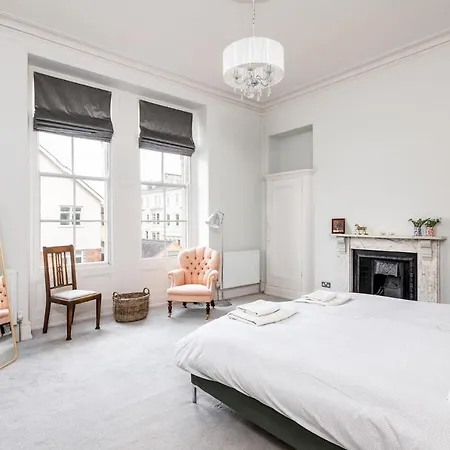 2, 2 Driffield Terrace Bright & Spacious 2-bed In - Pass The Keys