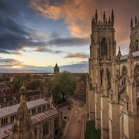 アパート 2, 2 Driffield Terrace Bright & Spacious 2-bed In - Pass The Keys ヨーク